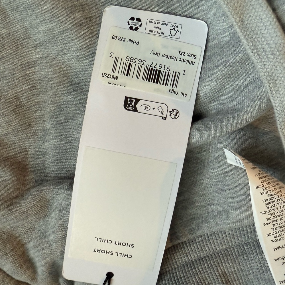 New Alo Yoga Gray Chill Short Size 2XL - Picture 9 of 12